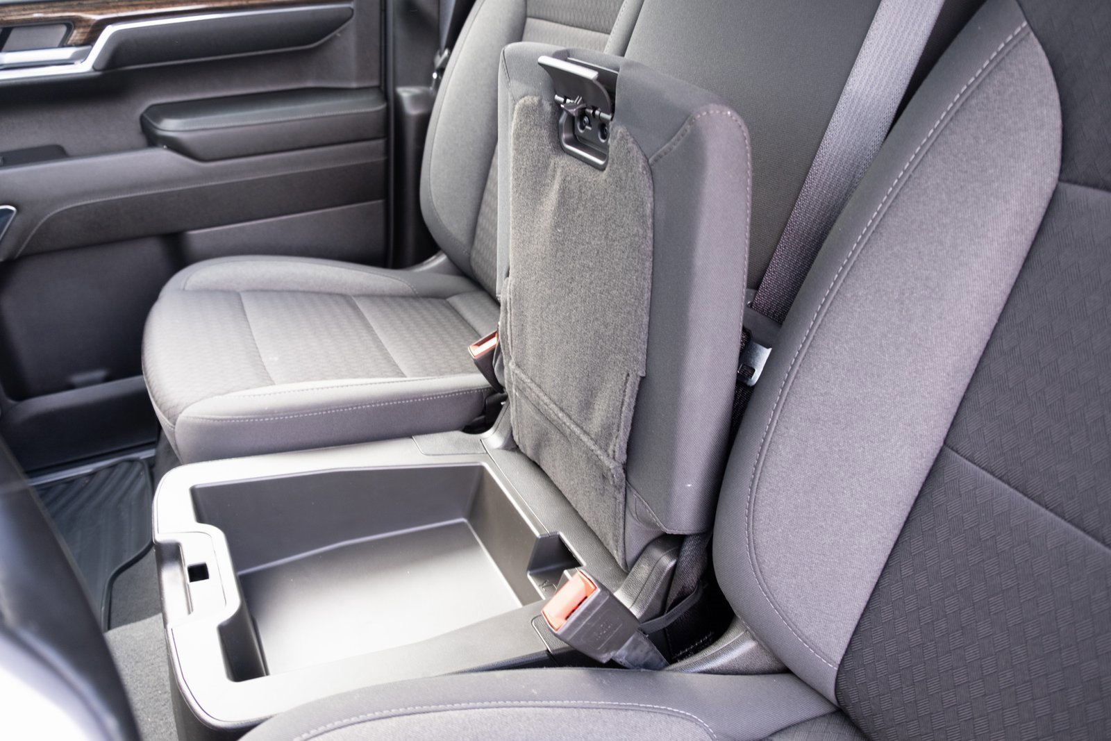 Used 2023 GMC Sierra 1500 SLE image 9