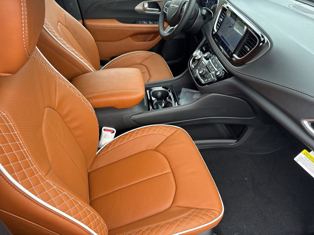 New 2026 Chrysler Pacifica Pinnacle image 63