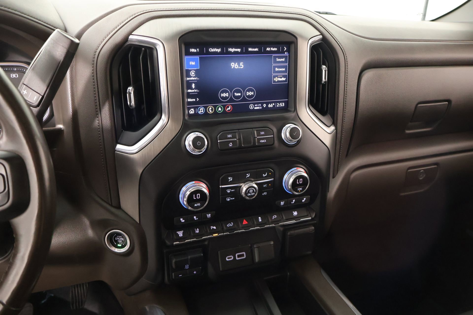 Used 2021 GMC Sierra 3500 Denali w/ Denali Ultimate Package AWD/4WD image 5