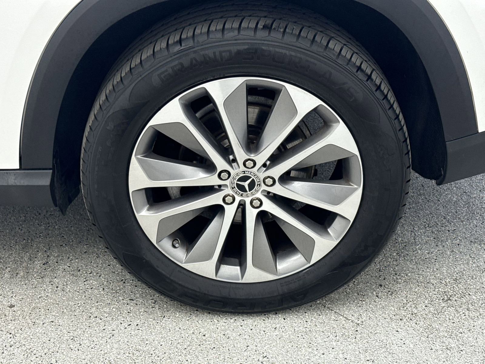 Used 2020 Mercedes-Benz GLE 350 4MATIC w/ Premium Package image 42