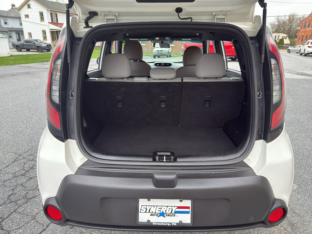 Used 2015 Kia Soul FWD image 23