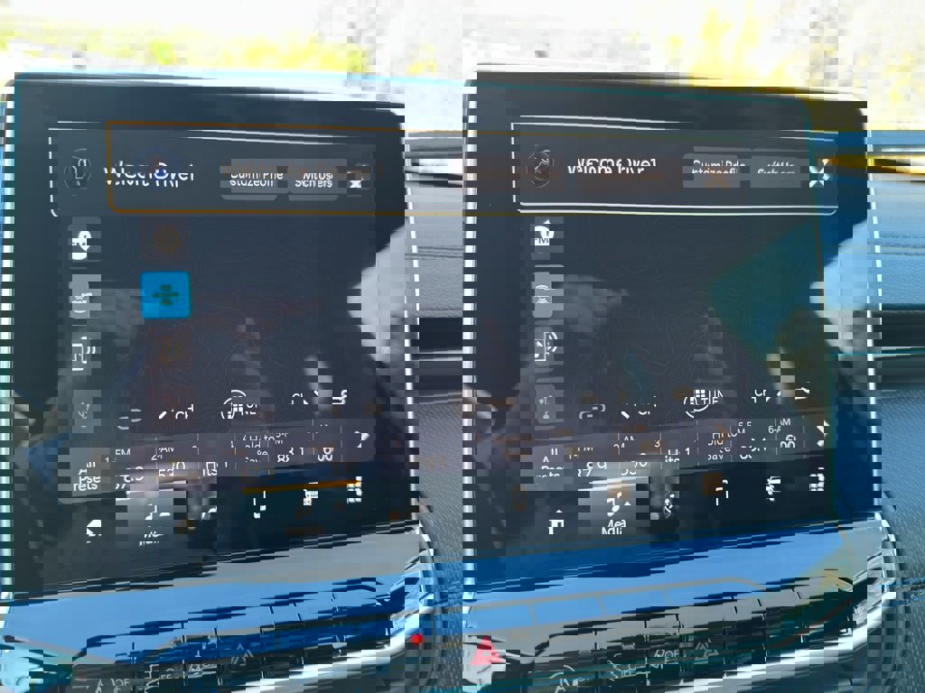 New 2026 Jeep Compass Latitude image 14