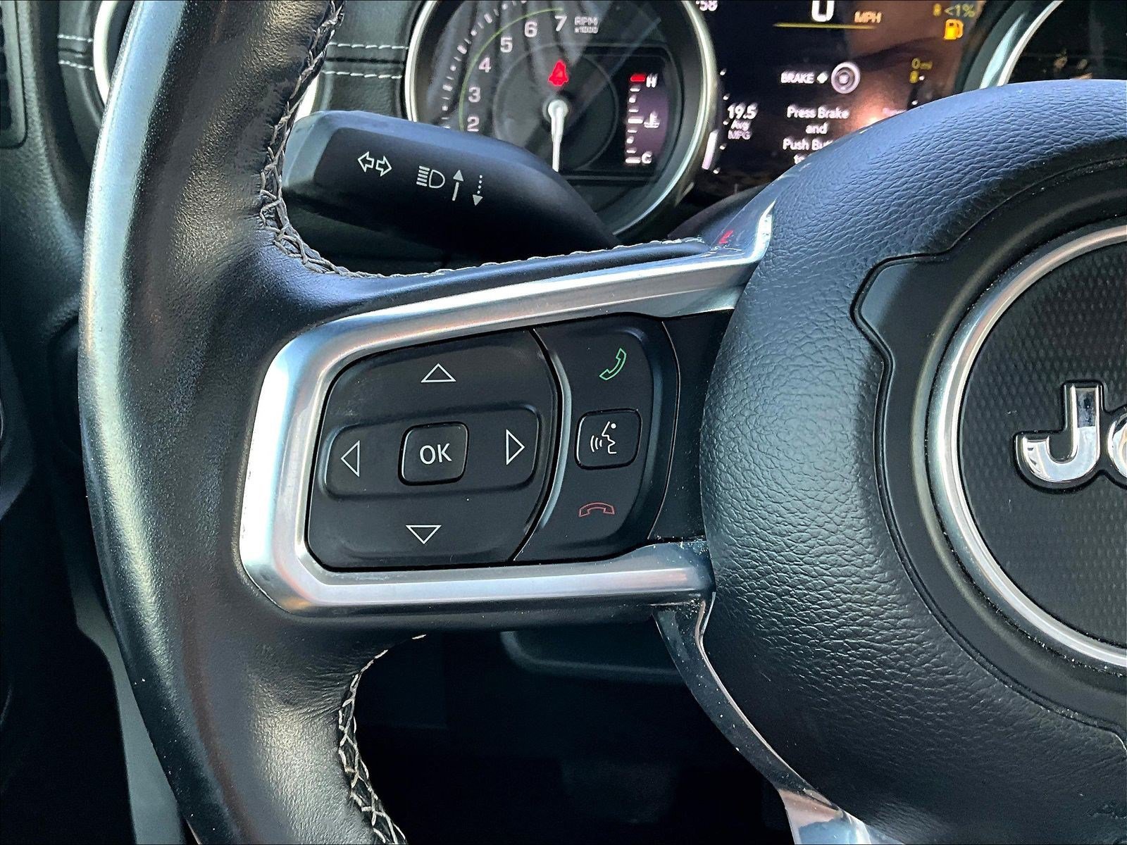 Used 2022 Jeep Wrangler Unlimited Sahara w/ Cold Weather Group AWD/4WD image 11