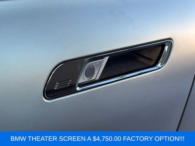 Used 2025 BMW 760i xDrive w/ Executive Package image 8