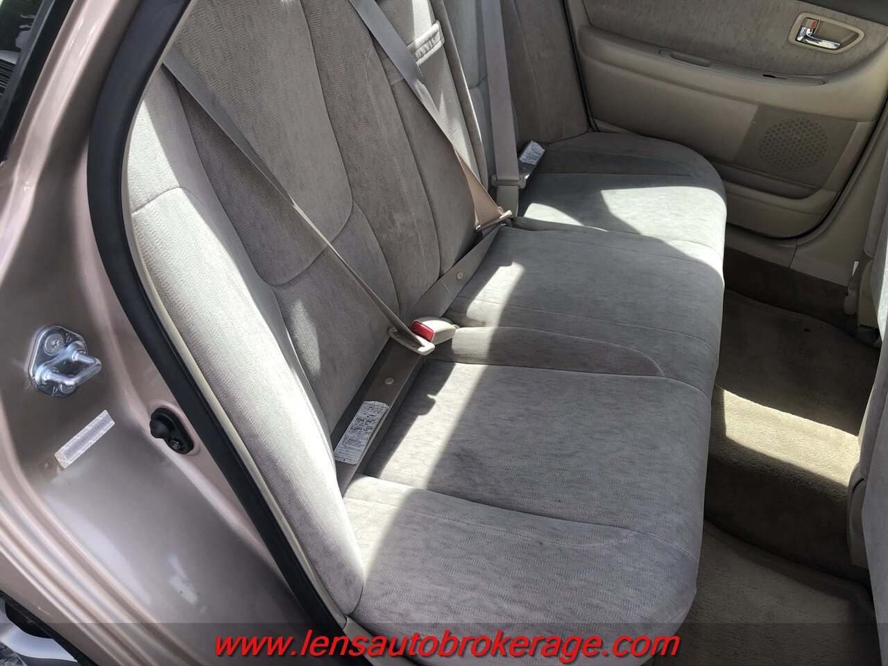 Used 2001 Toyota Avalon XLS FWD image 19
