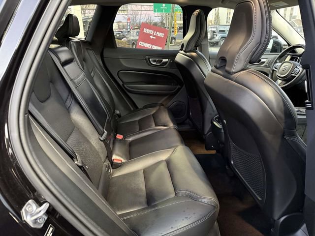 Used 2021 Volvo XC60 T6 Inscription w/ Advanced Package image 12