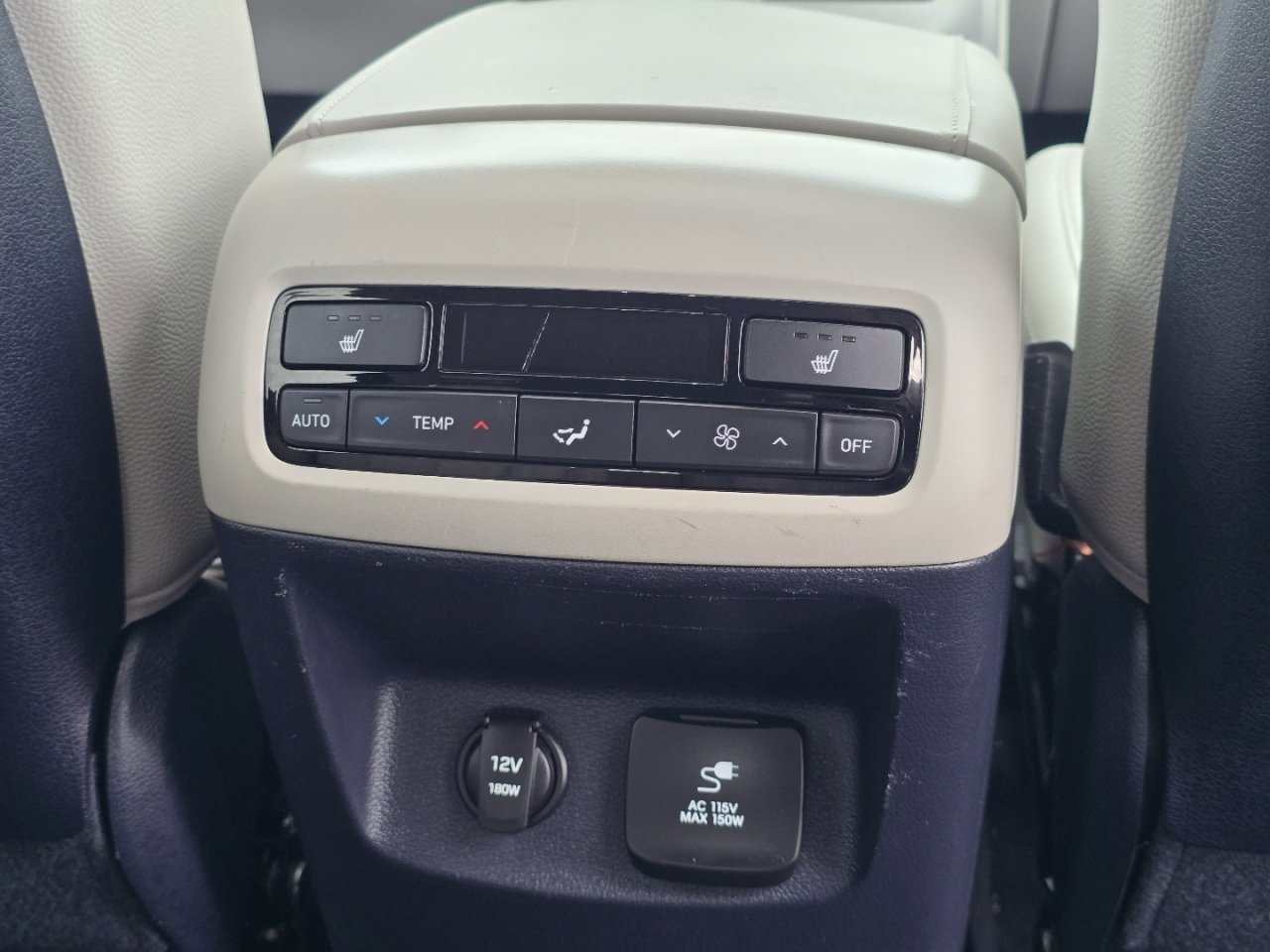 Used 2022 Hyundai Palisade SEL w/ Premium Package image 21