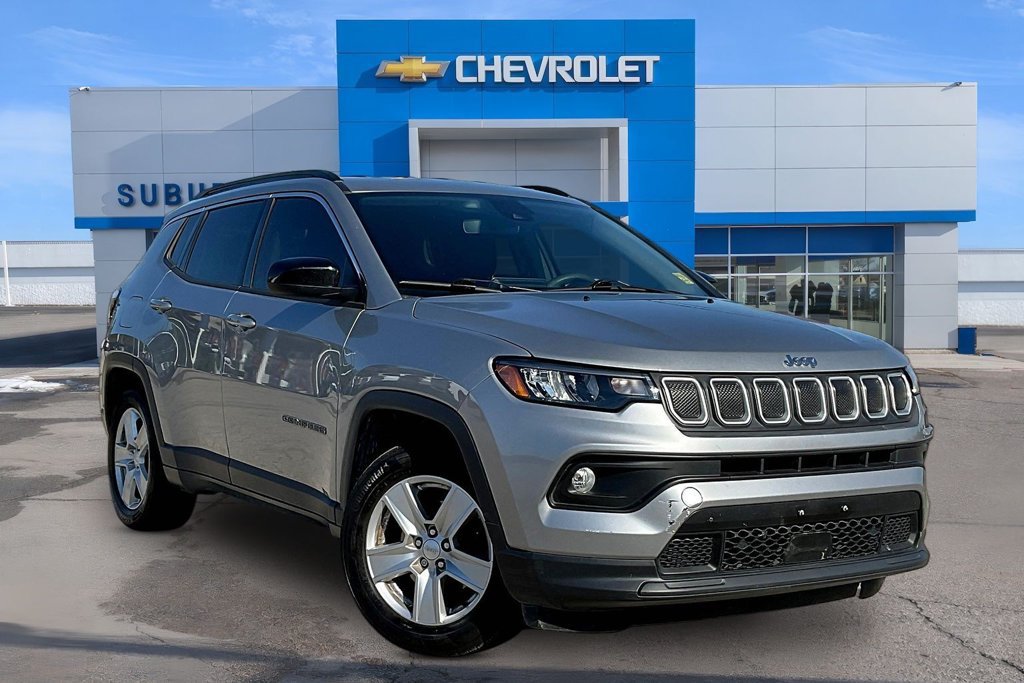 Used 2022 Jeep Compass Latitude FWD image 2