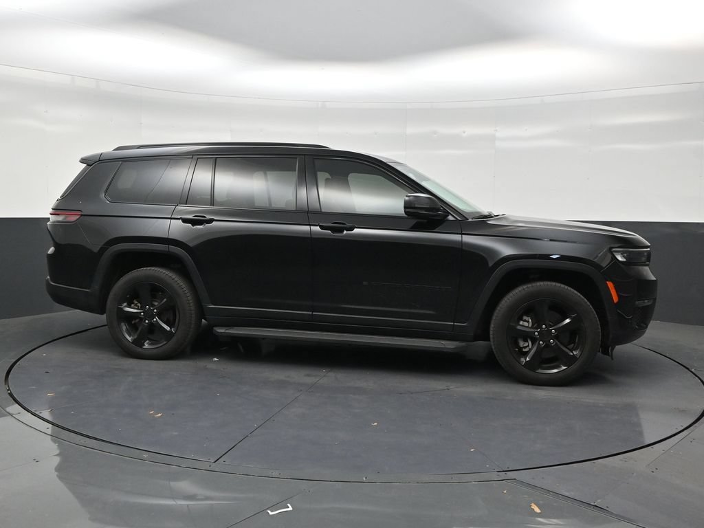 Used 2024 Jeep Grand Cherokee L Limited w/ Black Appearance Package AWD/4WD image 6