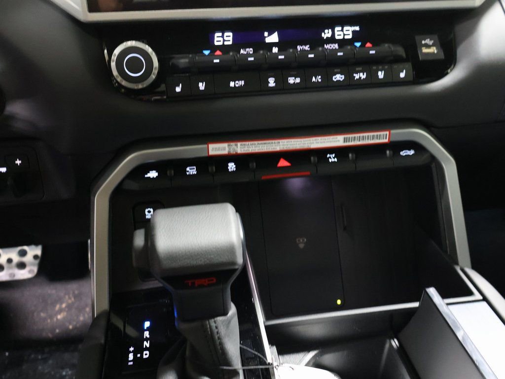 New 2025 Toyota Tundra Platinum image 24