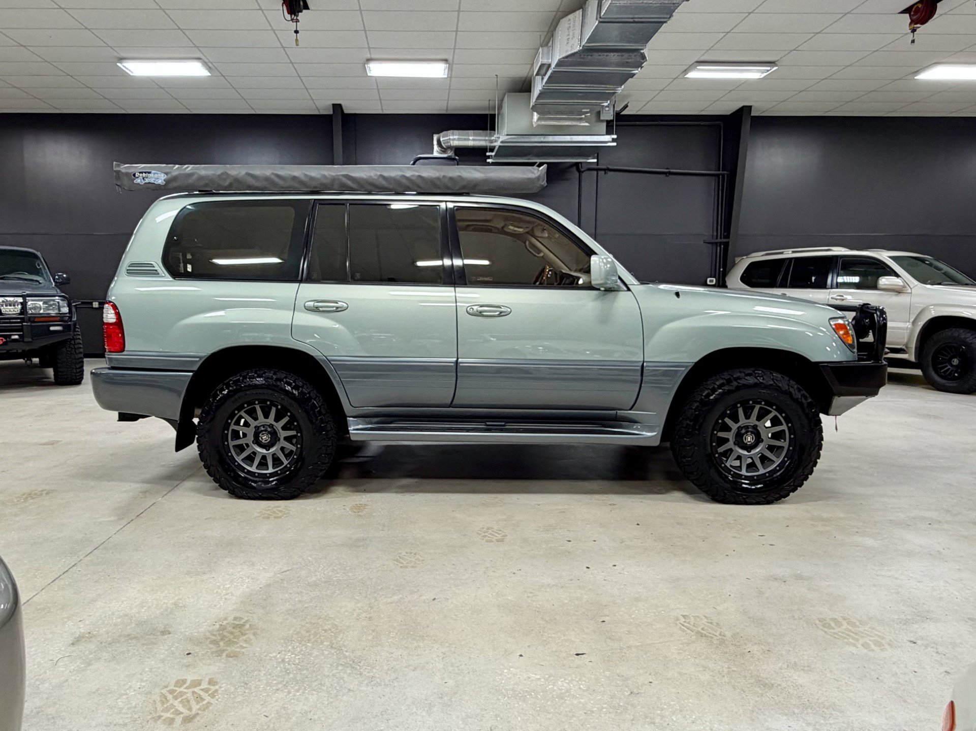 Used 2003 Lexus LX 470 4WD image 6