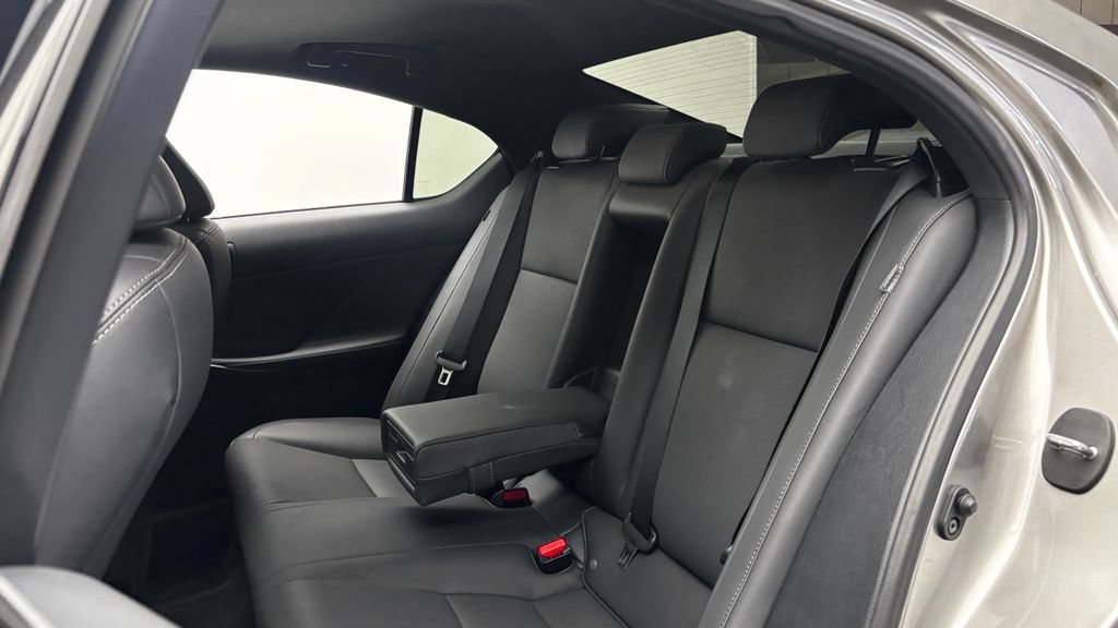 Used 2023 Lexus IS 300 AWD w/ Premium Package image 33