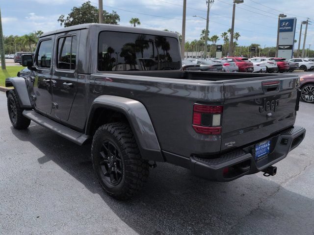 Used 2025 Jeep Gladiator Sport AWD/4WD image 6