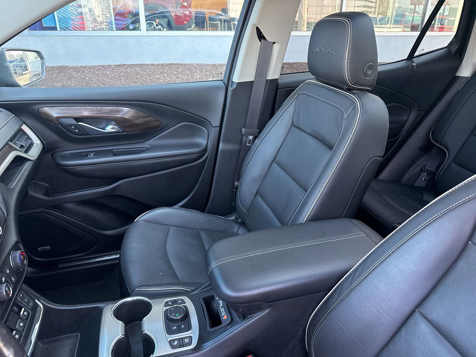 Used 2018 GMC Terrain Denali w/ Comfort Package image 15