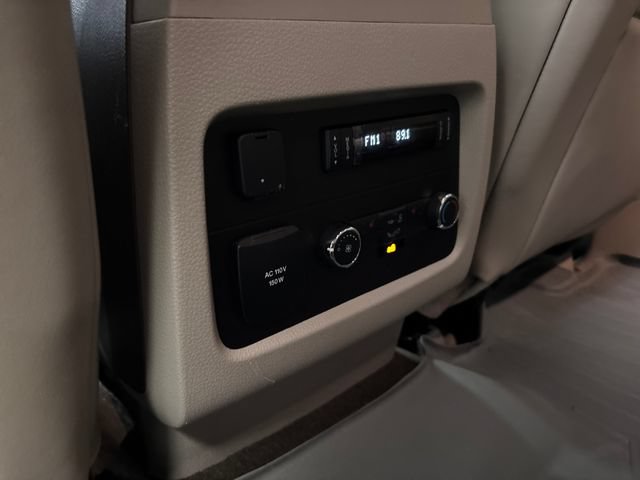 Used 2016 Lincoln Navigator Select AWD/4WD image 36