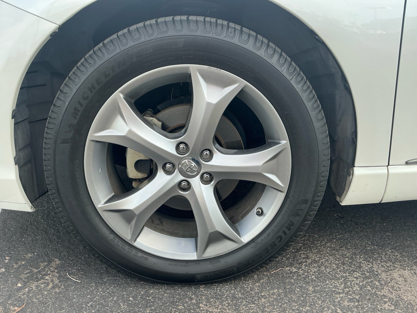 Used 2013 Toyota Venza XLE FWD image 26