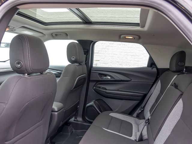 New 2026 Chevrolet TrailBlazer LT w/ Convenience Package AWD/4WD image 16