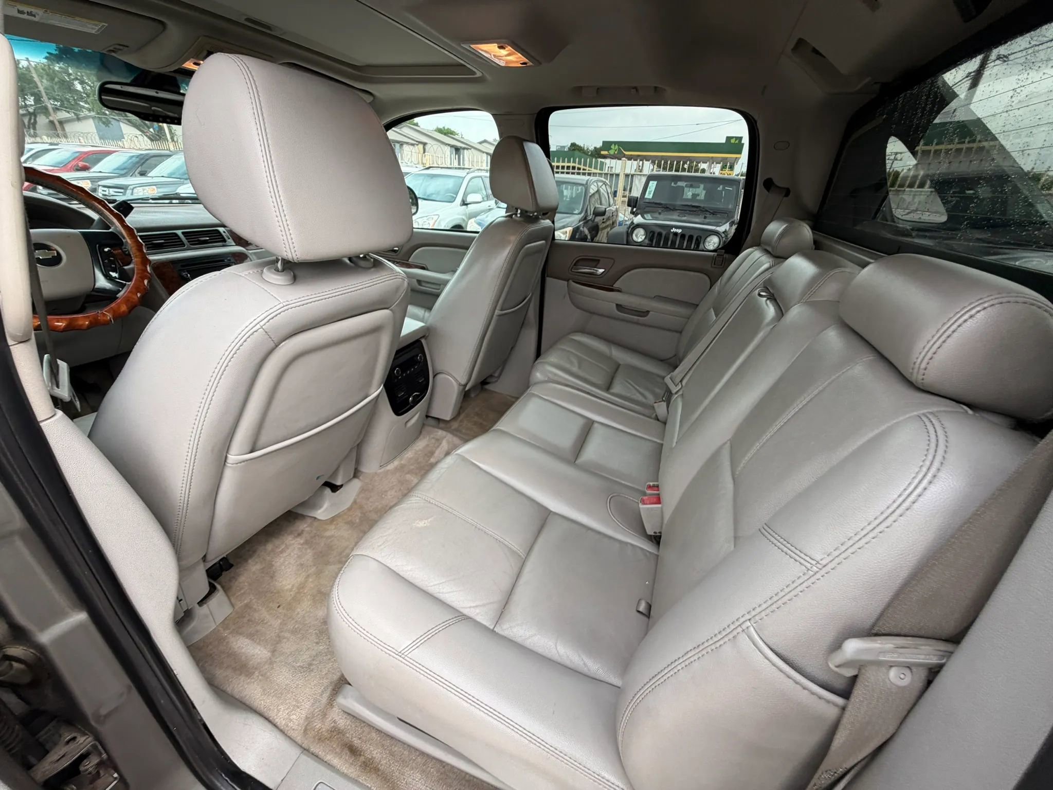 Used 2007 Chevrolet Avalanche LT w/ LT Preferred Equipment Group AWD/4WD image 24