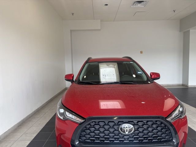 Used 2023 Toyota Corolla Cross LE FWD image 4