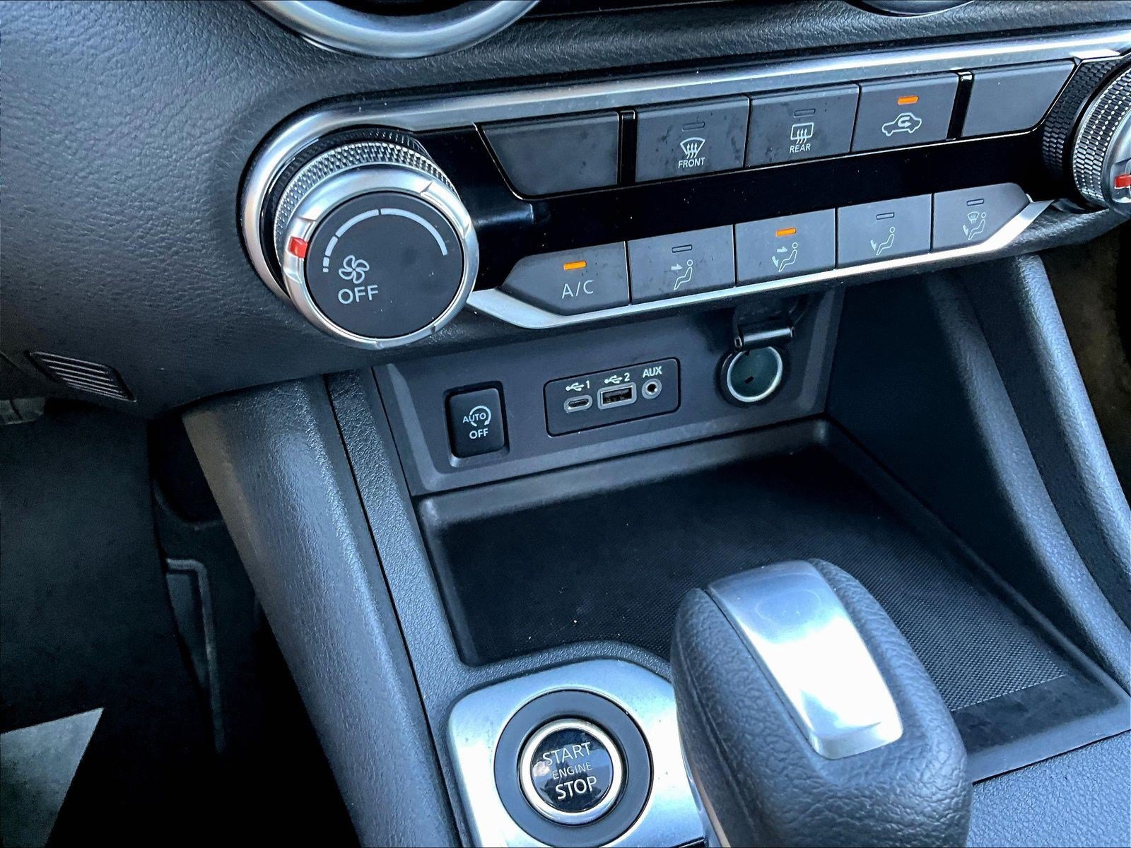 Used 2025 Nissan Sentra SV FWD image 16