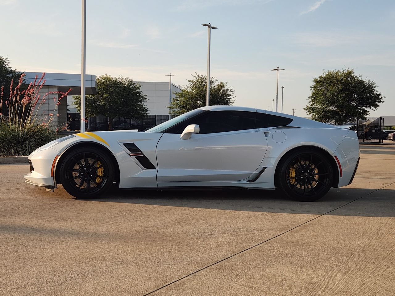 Used 2018 Chevrolet Corvette Grand Sport RWD image 4