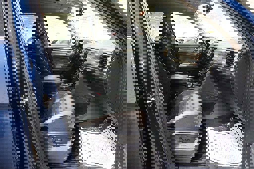 Used 2021 Volkswagen Atlas SEL Premium image 36