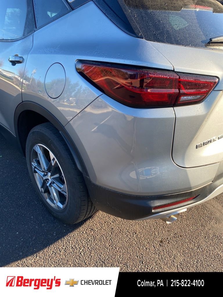 Used 2023 Chevrolet Blazer LT image 16