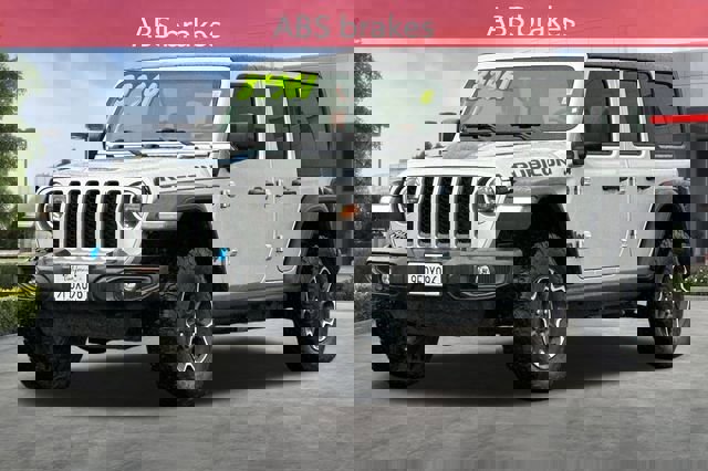 Used 2023 Jeep Wrangler Unlimited Rubicon 4xe w/ Cold Weather Group image 10