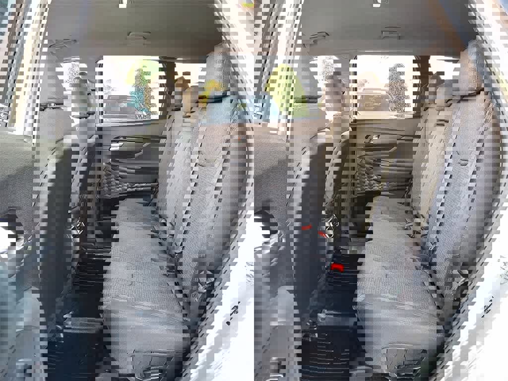 Used 2023 Hyundai Santa Fe SE w/ Cargo Package image 10