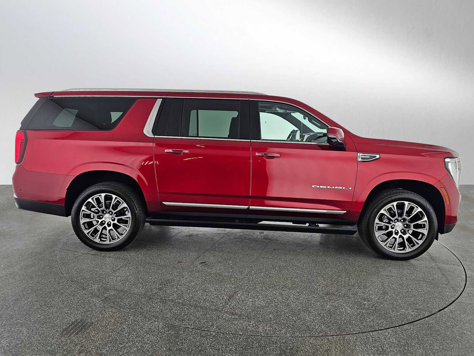 New 2025 GMC Yukon XL Denali w/ Sun & Power Step Package image 2