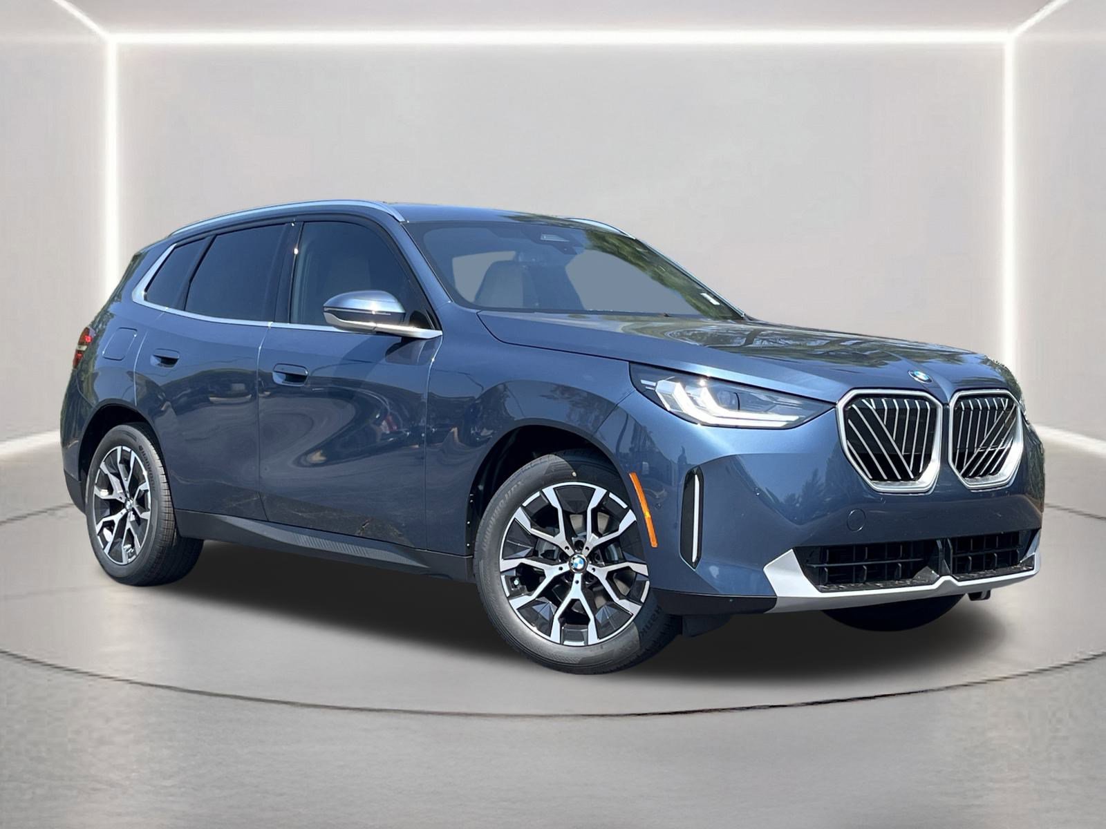 New 2026 BMW X3 xDrive30 w/ Convenience Package image 2