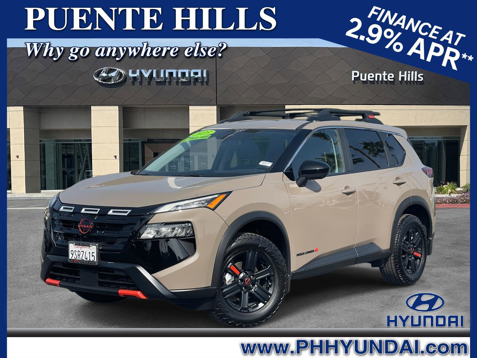 Used 2025 Nissan Rogue SV image 1