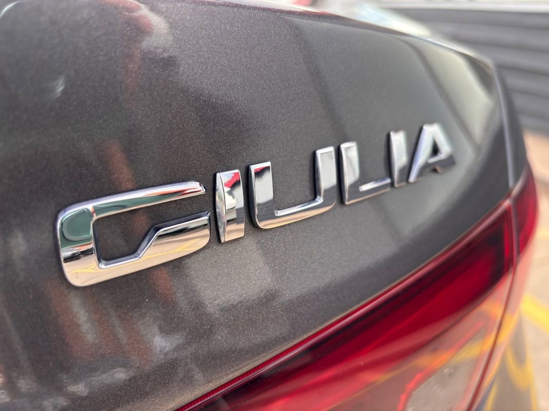 Used 2018 Alfa Romeo Giulia Ti Sport w/ Quick Order Package 22S Sport image 10