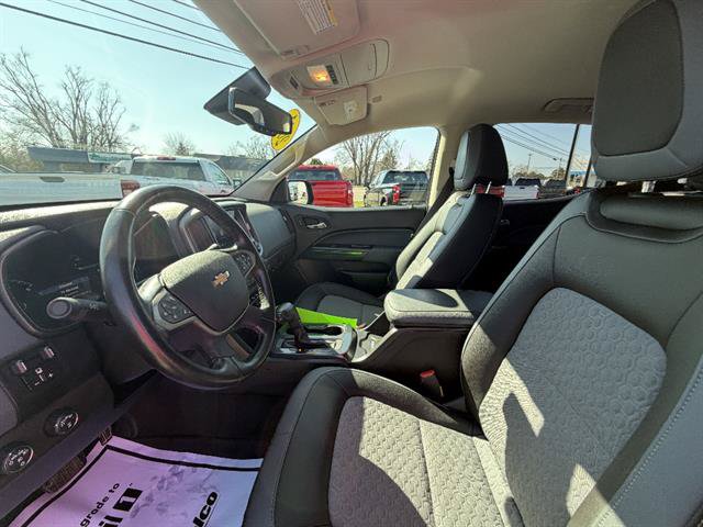 Used 2021 Chevrolet Colorado Z71 w/ Safety Package AWD/4WD image 30