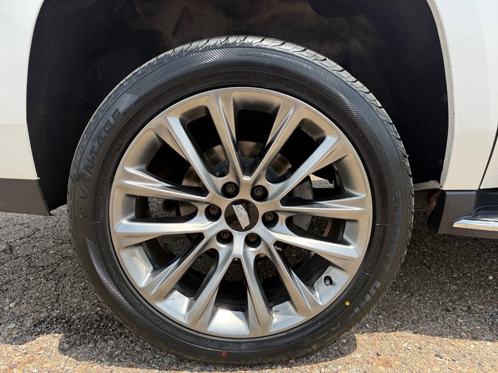 Used 2019 Cadillac Escalade ESV Luxury AWD/4WD image 34