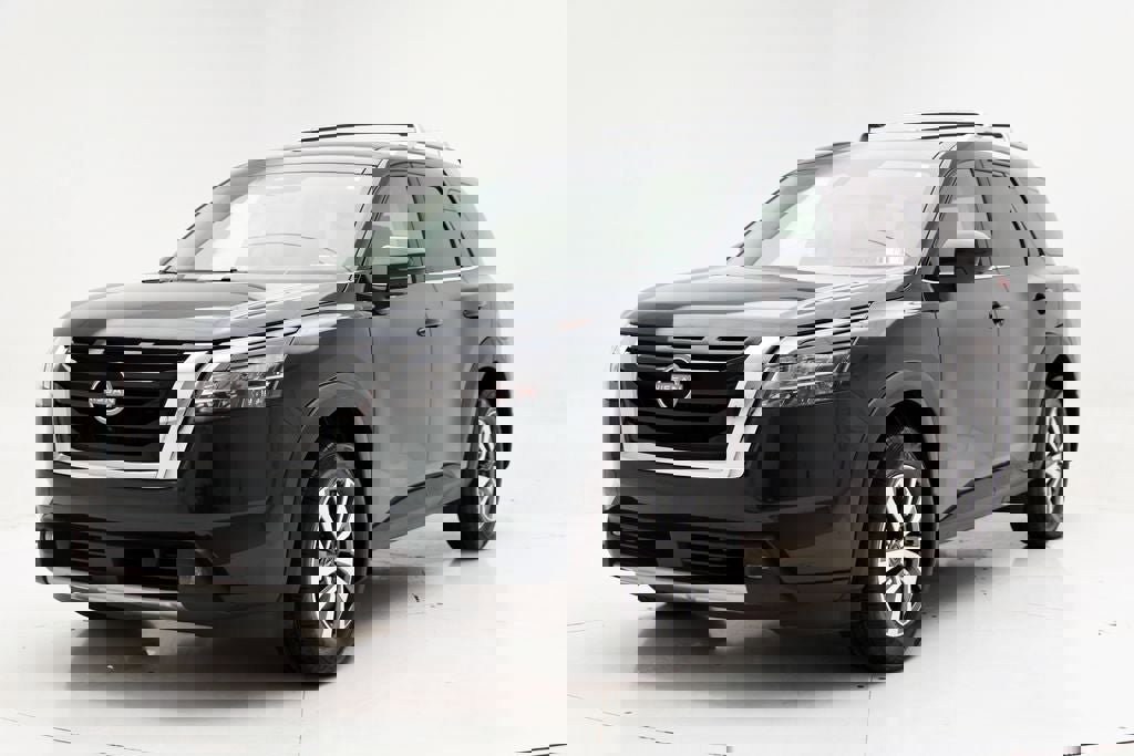 Used 2023 Nissan Pathfinder SL w/ Cargo Package AWD/4WD video 2