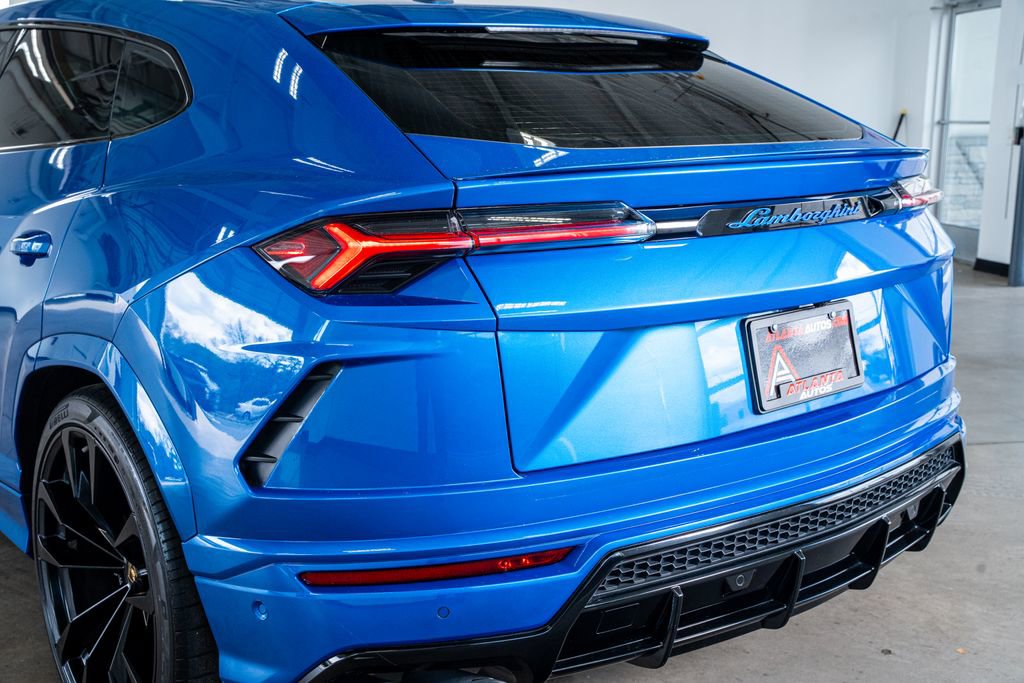 Used 2020 Lamborghini Urus image 24