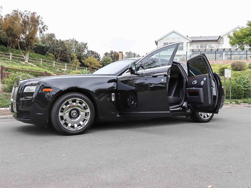 Used 2012 Rolls-Royce Ghost RWD image 46