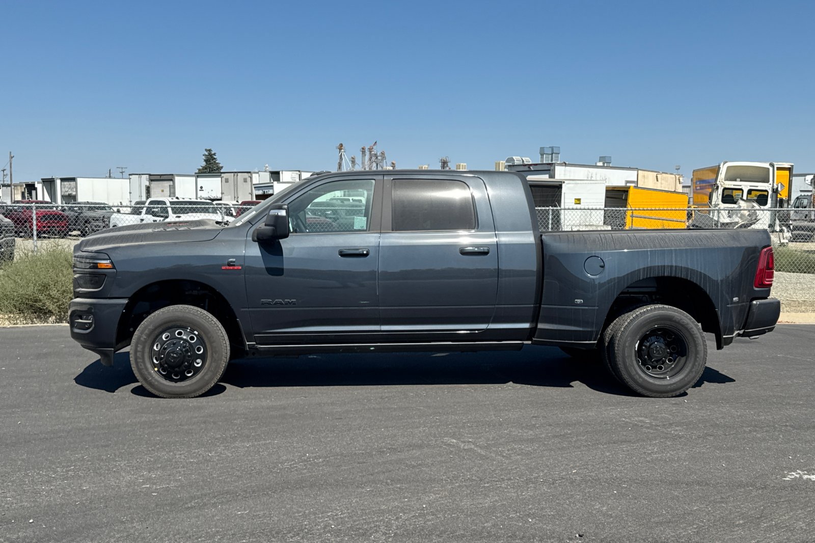 New 2027 RAM 3500 Laramie AWD/4WD image 6