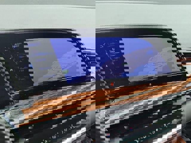 Used 2023 Cadillac Escalade Premium Luxury image 22