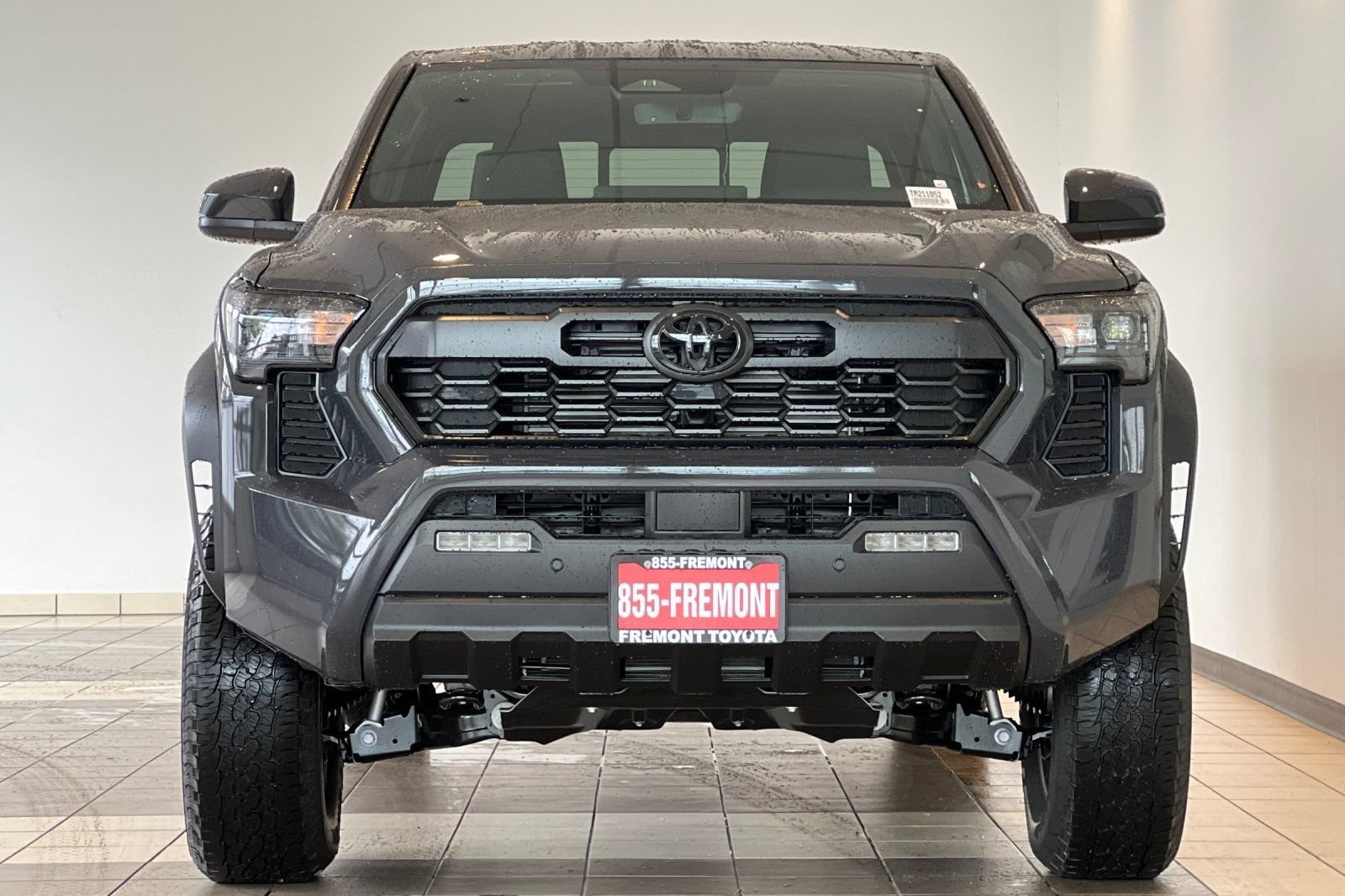 Used 2026 Toyota Tacoma TRD Off-Road w/ TRD Off Road Upgrade Package AWD/4WD image 4