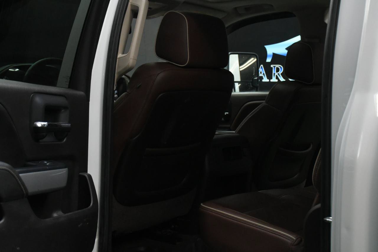 Used 2015 Chevrolet Silverado 2500 High Country AWD/4WD image 32