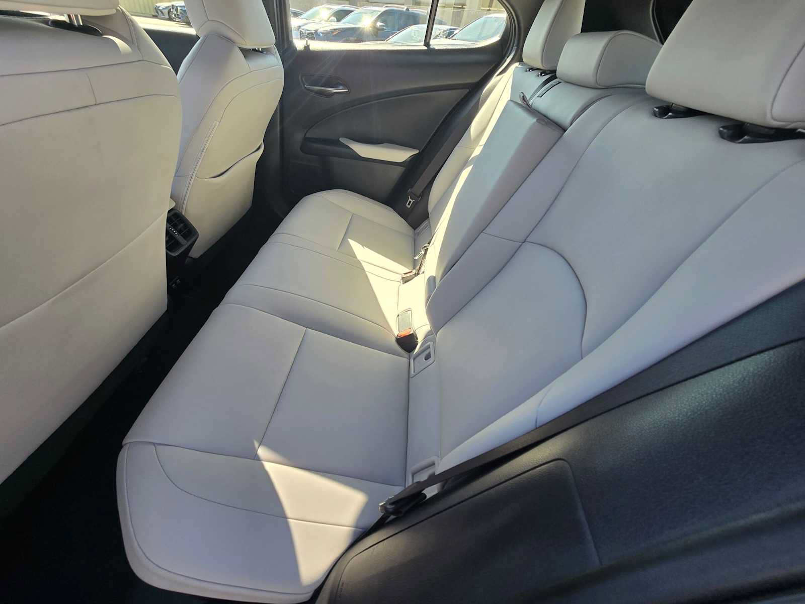 Used 2020 Lexus UX 250h w/ Premium Package AWD/4WD image 17