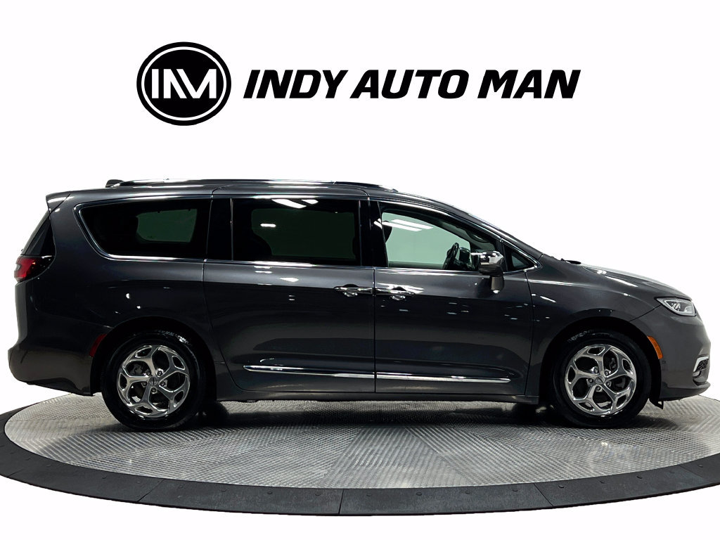 Used 2021 Chrysler Pacifica Limited FWD image 3