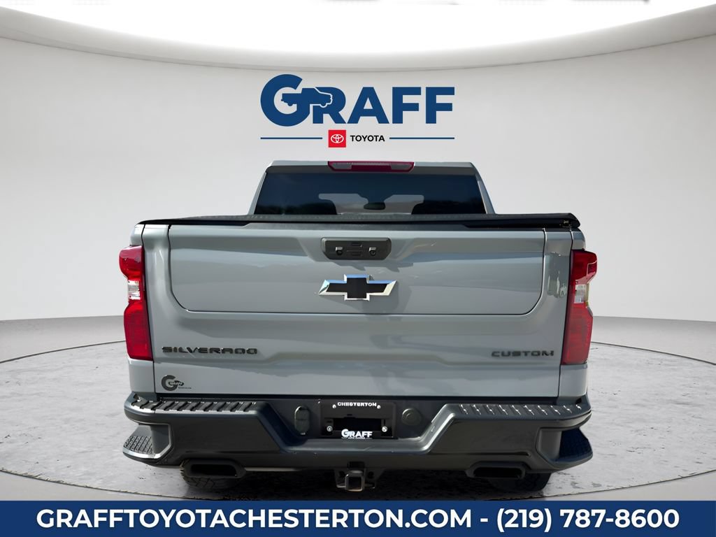 Used 2025 Chevrolet Silverado 1500 Custom Trail Boss w/ Dark Appearance Package AWD/4WD image 8