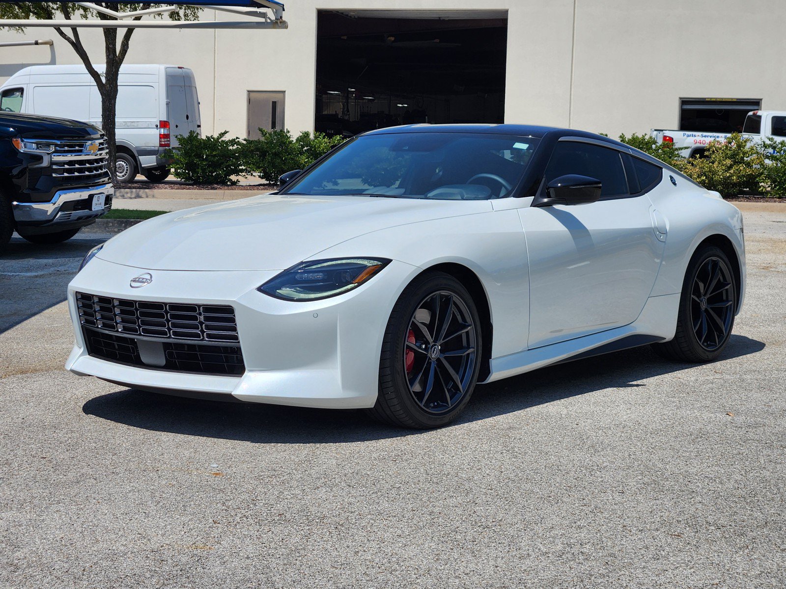 Used 2024 Nissan Z Performance w/ Floor Mat Package RWD image 2