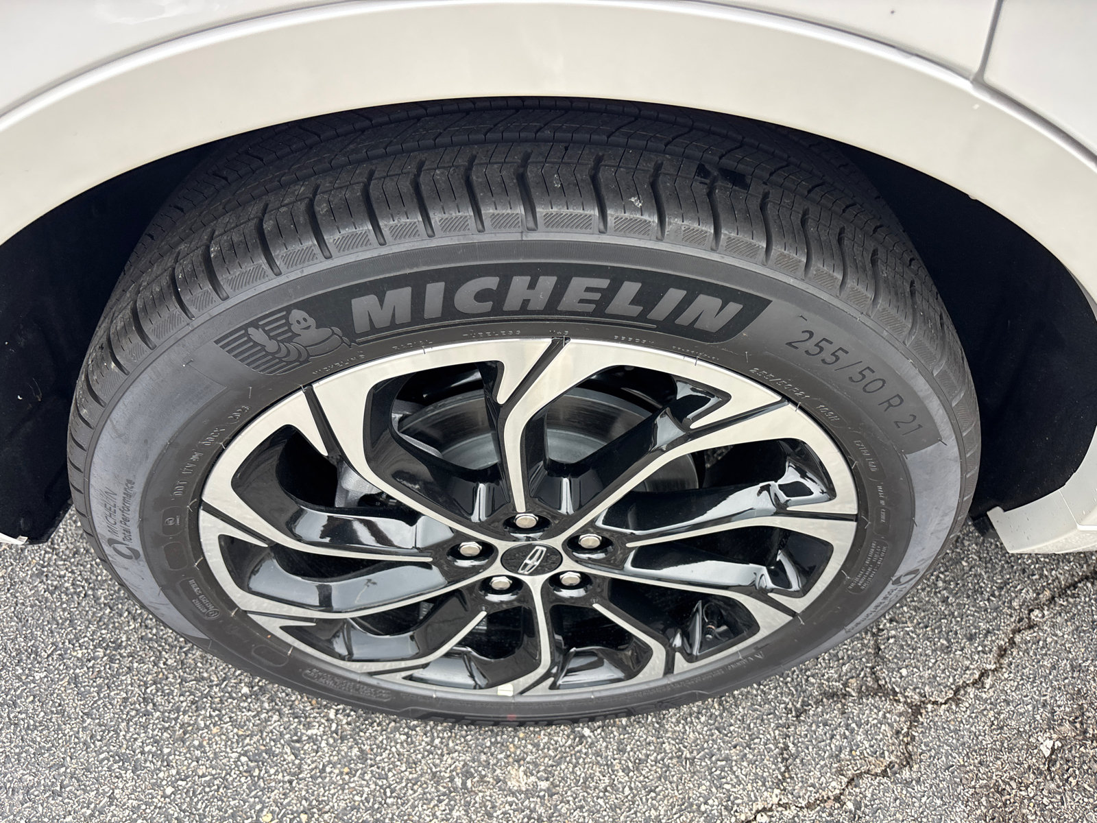 New 2026 Lincoln Nautilus Reserve AWD/4WD image 10