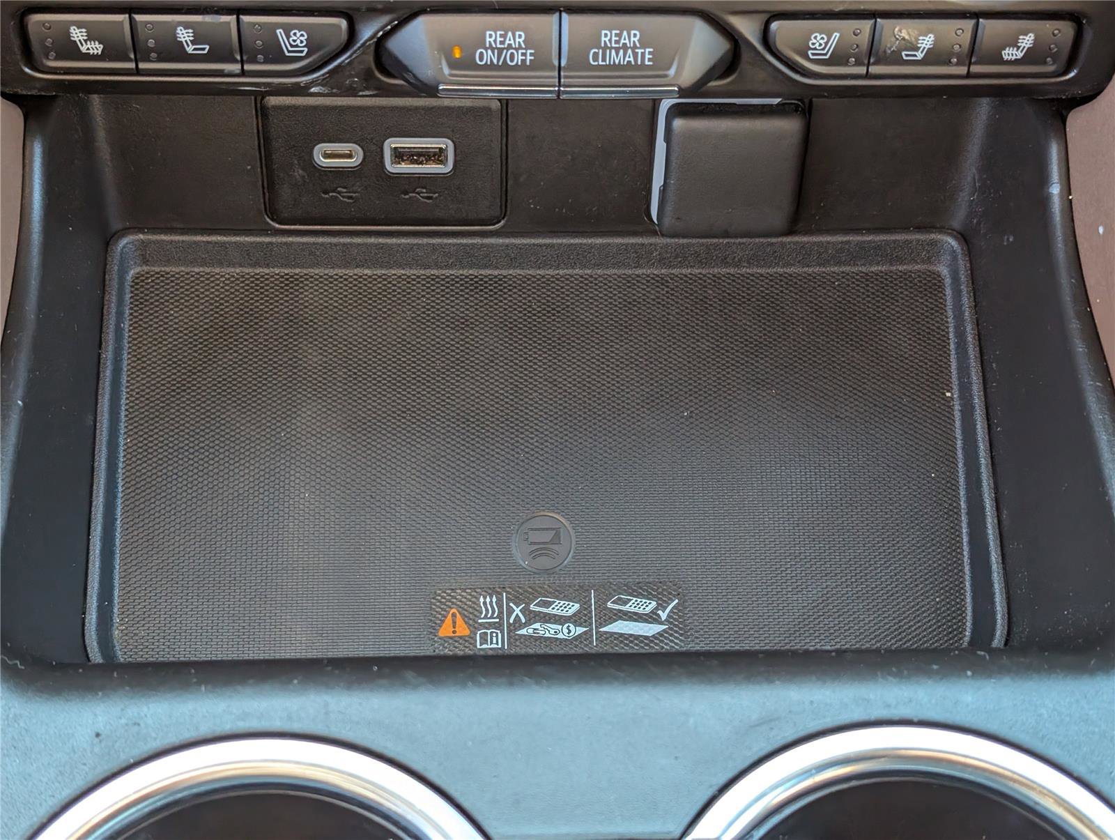 Used 2021 Chevrolet Suburban High Country w/ Premium Package image 30