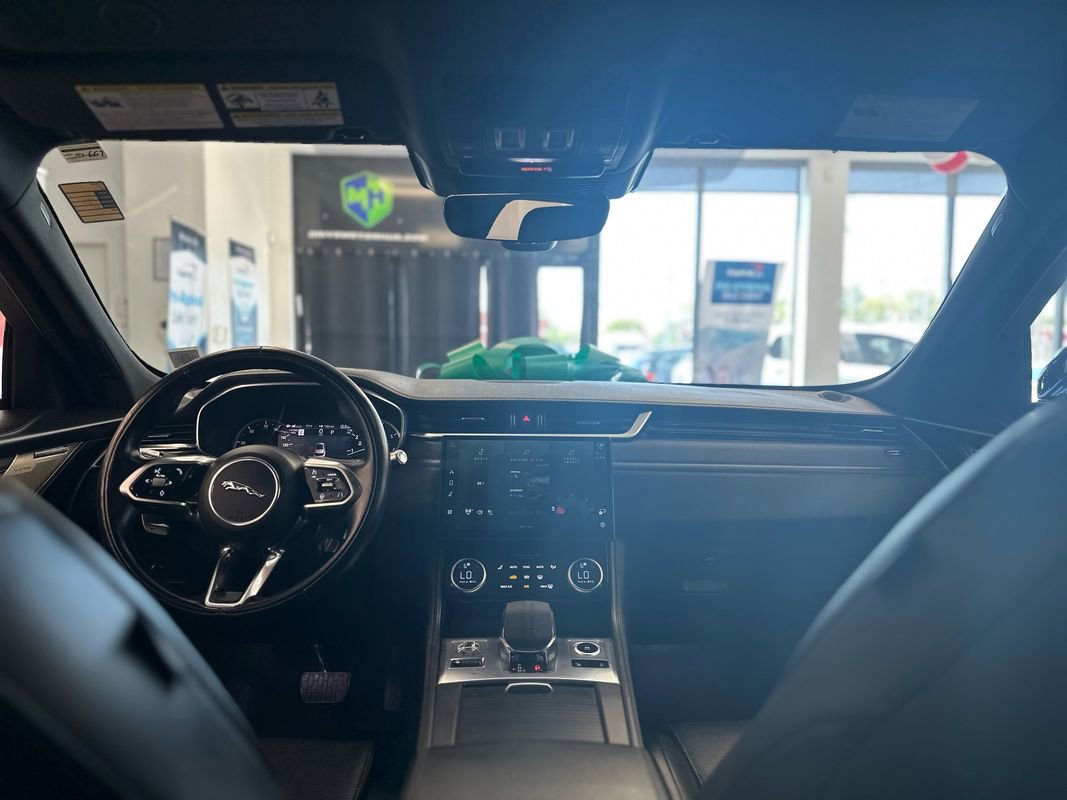 Used 2022 Jaguar F-PACE S image 15