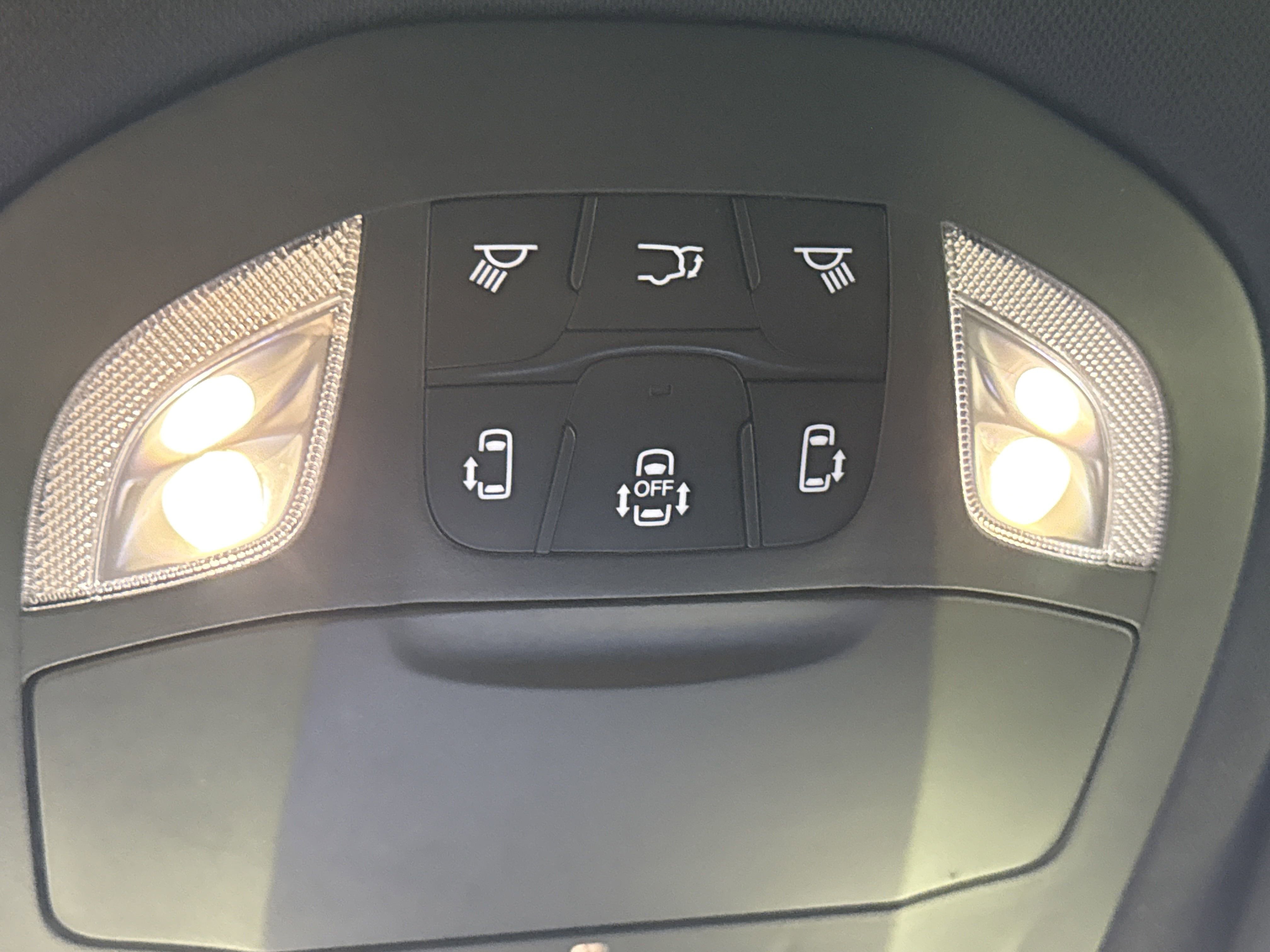 New 2026 Chrysler Voyager LX FWD image 24